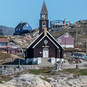 A view of the colorful town of Ilulissat, formerly Jakobshavn, Western Greenland, Polar Regions