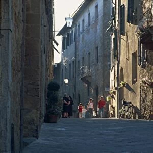 View along Corso Rossellino in evening light