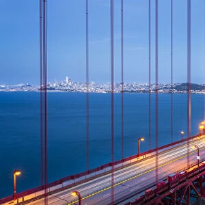 View of Golden Gate Bridge from Golden Gate Bridge Vista Point at dusk, San Francisco
