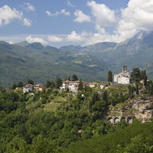 View of medieval hill town and Duomo di San Cristoforo, Barga, Garfagnana, Tuscany, Italy, Europe