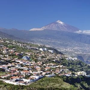 View over Orotava Valley to the north coast and Puerto de la Cruz and Pico del Teide