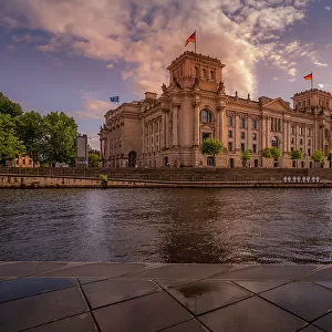 View of the River Spree and the Reichstag (German Parliament building) at sunset, Mitte, Berlin, Germany, Europe