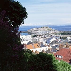 View over St. Peter Port to Castle Cornet, Guernsey, Channel Islands, United Kingdom