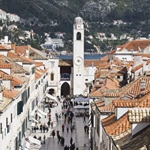 View down Stradun, UNESCO World Heritage Site, Dubrovnik, Croatia, Europe
