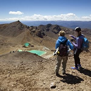 Walkers on the Tongariro Alpine Crossing above the Emerald Lakes, Tongariro National Park, UNESCO World Heritage Site, North Island, New Zealand, Pacific