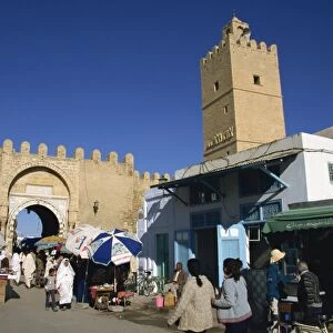 Walls of the Medina, Medina, Kairouan, Tunisia, North Africa, Africa
