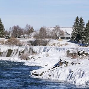Waterfall on Snake River in January