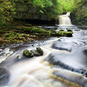 West Burton Waterfall, West Burton, Wensleydale, Yorkshire Dales National Park