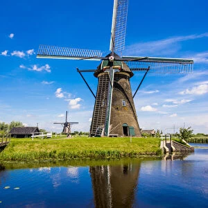Windmill, Kinderdijk, UNESCO World Heritage Site, South Holland, Netherlands, Europe