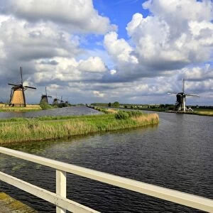 Windmills in Kinderdijk, UNESCO World Heritage Site, South Holland, Netherlands, Europe