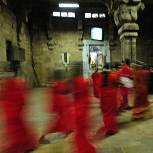 Women passing through in Sri Rangam temple, Tamil Nadu, India, Asia