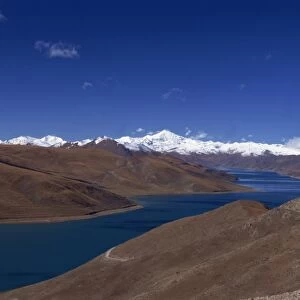 Yamdrok lake, Tibet, China, Asia