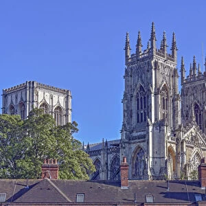 York Minster seen from the city walls at Bootham Bar, York, Yorkshire, England