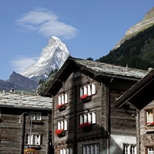 Zermatt and the Matterhorn behind, Valais, Swiss Alps, Switzerland, Europe