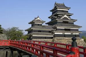 Images Dated 30th April 2009: The 16th century Matsumoto Castle, mostly original construction and a National Treasure of Japan