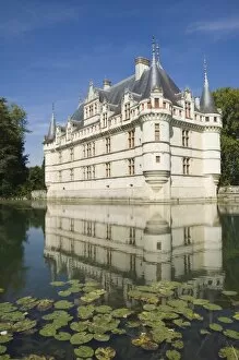 The 16th century moated Chateau d Azay le Rideau, Indre-et-Loire, Loire Valley