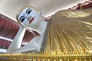 Effigy Prints: The 70m long Chaukhtatgyi Reclining Buddha at Chaukhtatgyi Paya