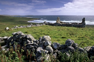Shetland Prints: Abandoned house near Sandwick