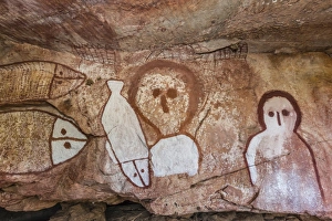 Human Likeness Gallery: Aboriginal Wandjina cave artwork in sandstone caves at Raft Point, Kimberley, Western Australia