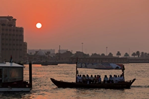 Abra Water taxi, Dubai Creek at sunset, Bur Dubai, Dubai, United Arab Emirates