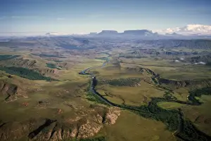 Aerial image of River Kukenan looking north to tepuis of Mount Kukenaam