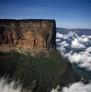Venezuela Prints: Aerial image of tepuis showing Mount Roraima (Cerro Roraima), Venezuela, South America