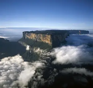 Aerial image of tepuis showing Mount Roraima (Cerro Roraima) from the north