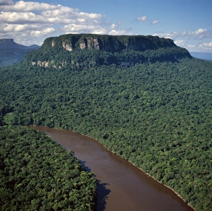 Guyana Prints: Aerial image of the Upper Mazaruni River, downstream from Kamarang, Guyana, South America