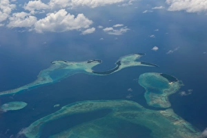 Images Dated 20th August 2008: Aerial of the Russell Islands, Solomon Islands, Pacific