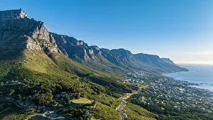 Kapstadt Prints: Aerial of the Table Mountain and the Twelve Apostles, Cape Town, South Africa, Africa