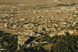 Aerial view from balloon of oasis town of Tozeur, Tunisia, North Africa, Africa