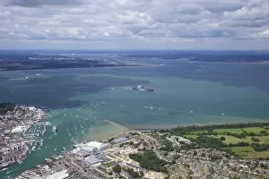 Images Dated 8th August 2011: Aerial view of Cowes and the Solent, Isle of Wight, England, United Kingdom, Europe