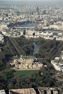 Buckingham Palace Prints: Aerial view including Buckingham Palace, London, England, United Kingdom, Europe