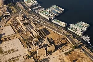 Aerial view of Luxor Temple and the River Nile, Luxor, Thebes, UNESCO World Heritage Site