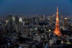 Images Dated 14th May 2009: Aerial view of metropolitan Tokyo and Tokyo Tower from atop the Mori Tower at Roppongi Hills