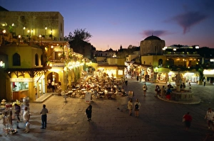 Aerial view over the pavement cafes and restaurants