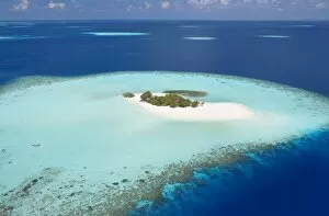 Aerial view of small island, Maldives, Indian Ocean, Asia