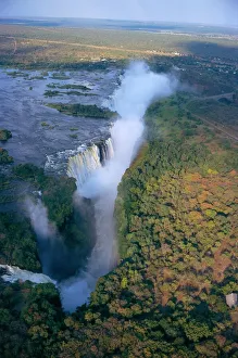 Images Dated 25th July 2008: Aerial view of Victoria Falls, Zimbabwe
