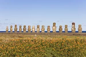 Images Dated 17th March 2008: Ahu Tongariki, the largest ahu on the Island, Tongariki is a row of 15 giant stone Moai statues