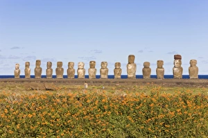 Images Dated 17th March 2008: Ahu Tongariki, the largest ahu on the Island, Tongariki is a row of 15 giant stone Moai statues