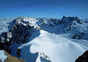 Images Dated 7th December 2006: Aiguille du Midi, Chamonix, France, Europe