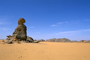 Images Dated 26th April 2005: Akakus, Sahara desert, Fezzan, Libya, North Africa, Africa