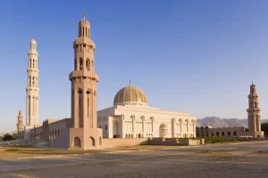 Images Dated 11th December 2007: Al-Ghubrah or Grand Mosque