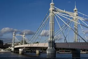 Images Dated 7th November 2009: Albert Bridge over the River Thames, London, England, United Kingdom, Europe