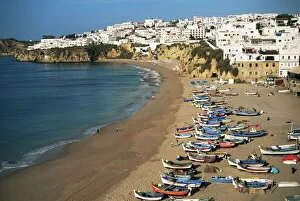 Images Dated 26th January 2000: Albufeira, Algarve