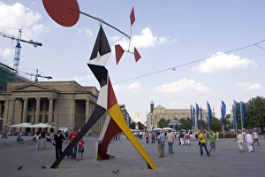 Stuttgart Prints: Alexander Calders mobile statue