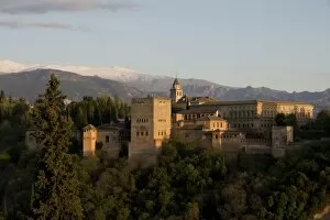 Images Dated 14th April 2008: Alhambra, UNESCO World Heritage Site, Granada, Andalucia, Spain, Europe