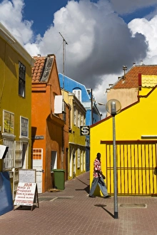 Curacao Prints: Alley District