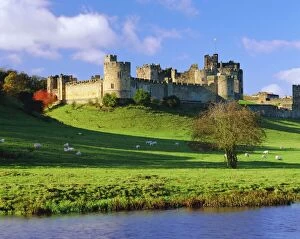 National Famous Place Collection: Alnwick Castle, Alnwick, Northumberland, England