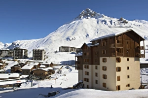 Alpine Ski resort, Tignes-le-Lac, Tignes, Savoie, Rhone-Alpes, French Alps, France, Europe
